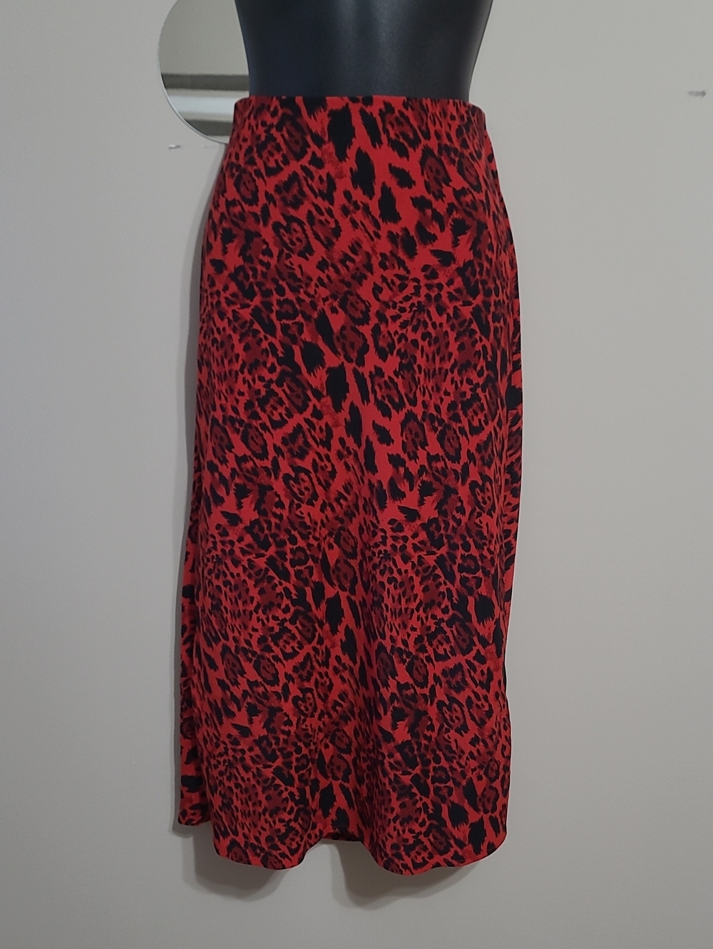 Carolina Belle Red & Black Leopard Print Midi Skirt Size 2